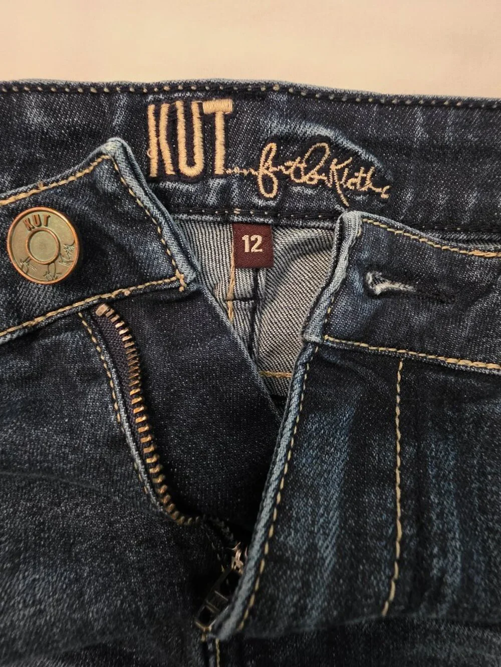 Kut From The Cloth Bermuda Denim Women's Shorts, Size 12 - Picture 7 of 9